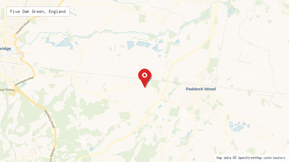 Street map of Five Oak Green, England with location pin