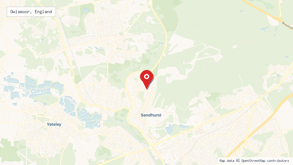 Street map of Owlsmoor, England with location pin