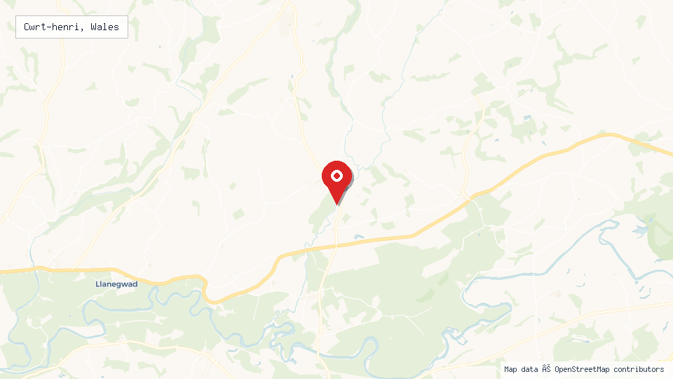 Street map of Cwrt-henri, Wales with location pin
